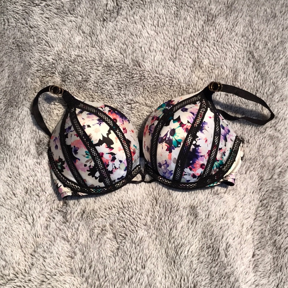 Victoria’s Secret Floral and Mesh Bombshell Bra